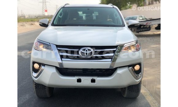 Buy Import Toyota Fortuner White Car in Import - Dubai in Harare Buy Import Toyota Fortuner White Car in Import - Dubai in Harare