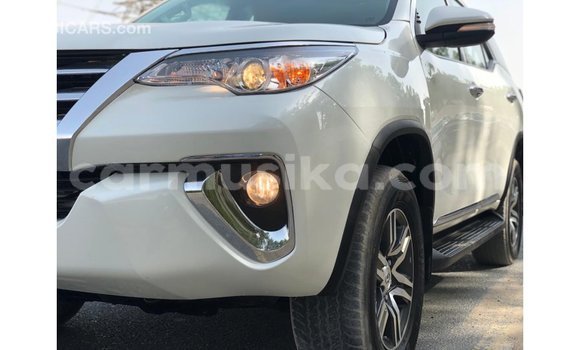 Buy Import Toyota Fortuner White Car in Import - Dubai in Harare Buy Import Toyota Fortuner White Car in Import - Dubai in Harare