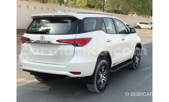 Buy Import Toyota Fortuner White Car in Import - Dubai in Harare Buy Import Toyota Fortuner White Car in Import - Dubai in Harare