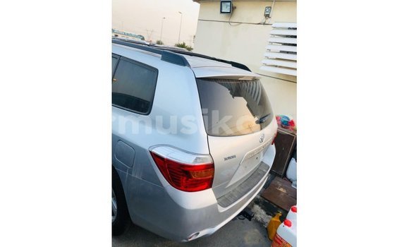 Tenga Imported Toyota Highlander Zvimwe Mota in Import - Dubai in Harare Tenga Imported Toyota Highlander Zvimwe Mota in Import - Dubai in Harare