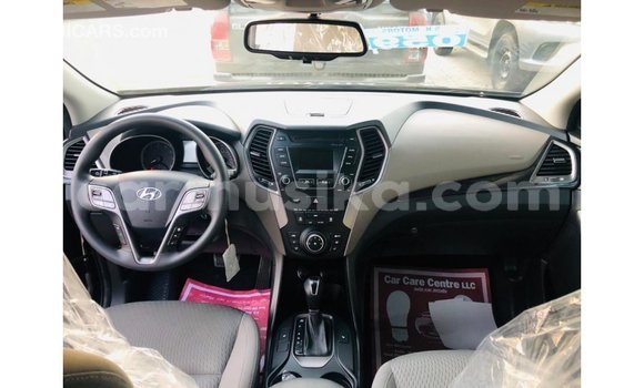 Tenga Imported Hyundai Santa Fe Nhema Mota in Import - Dubai in Harare Tenga Imported Hyundai Santa Fe Nhema Mota in Import - Dubai in Harare