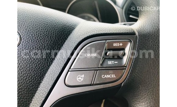 Tenga Imported Hyundai Santa Fe Nhema Mota in Import - Dubai in Harare Tenga Imported Hyundai Santa Fe Nhema Mota in Import - Dubai in Harare