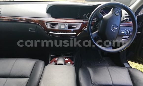 Acheter Occasion Voiture Mercedes‒Benz S–Class Noir à Harare, Harare Acheter Occasion Voiture Mercedes‒Benz S–Class Noir à Harare, Harare