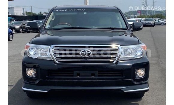 Tenga Imported Toyota Land Cruiser Nhema Mota in Import - Dubai in Harare Tenga Imported Toyota Land Cruiser Nhema Mota in Import - Dubai in Harare