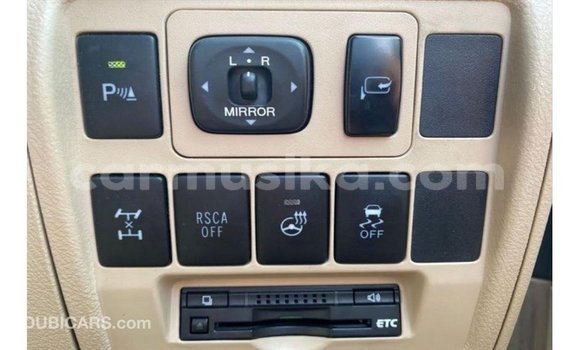 Tenga Imported Toyota Land Cruiser Nhema Mota in Import - Dubai in Harare Tenga Imported Toyota Land Cruiser Nhema Mota in Import - Dubai in Harare