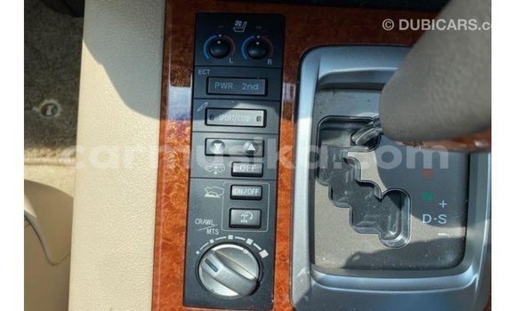 Tenga Imported Toyota Land Cruiser Nhema Mota in Import - Dubai in Harare Tenga Imported Toyota Land Cruiser Nhema Mota in Import - Dubai in Harare