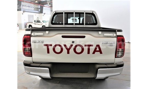 Acheter Import Voiture Toyota Hilux Blanc à Import - Dubai, Harare Acheter Import Voiture Toyota Hilux Blanc à Import - Dubai, Harare