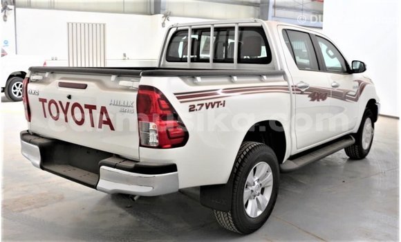 Acheter Import Voiture Toyota Hilux Blanc à Import - Dubai, Harare Acheter Import Voiture Toyota Hilux Blanc à Import - Dubai, Harare