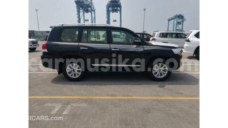 Big with watermark toyota land cruiser harare import dubai 16598