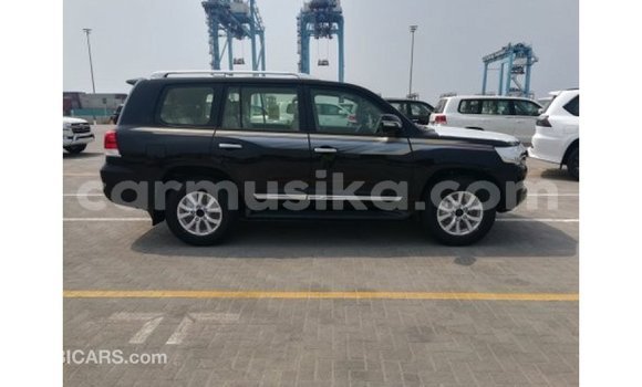 Acheter Import Voiture Toyota Land Cruiser Noir à Import - Dubai, Harare Acheter Import Voiture Toyota Land Cruiser Noir à Import - Dubai, Harare