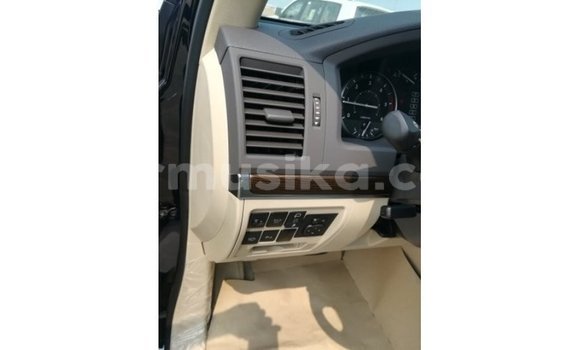 Acheter Import Voiture Toyota Land Cruiser Noir à Import - Dubai, Harare Acheter Import Voiture Toyota Land Cruiser Noir à Import - Dubai, Harare