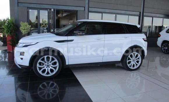 Acheter Occasion Voiture Land Rover Range Rover Blanc à Beitbridge, Matabeleland South Acheter Occasion Voiture Land Rover Range Rover Blanc à Beitbridge, Matabeleland South