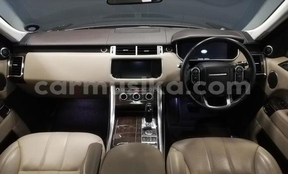 Acheter Occasion Voiture Land Rover Range Rover Velar Gris à Beitbridge, Matabeleland South Acheter Occasion Voiture Land Rover Range Rover Velar Gris à Beitbridge, Matabeleland South