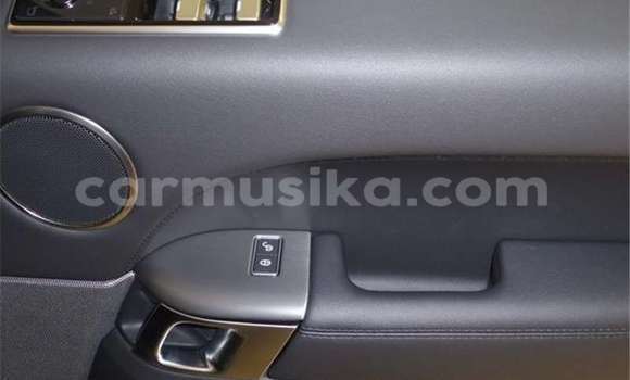 Acheter Occasion Voiture Land Rover Range Rover Velar Gris à Beitbridge, Matabeleland South Acheter Occasion Voiture Land Rover Range Rover Velar Gris à Beitbridge, Matabeleland South