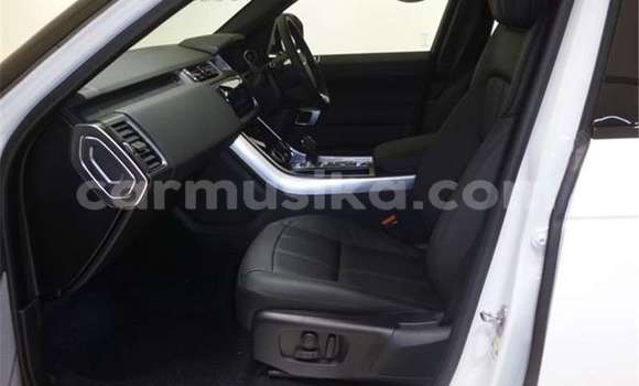 Acheter Occasion Voiture Land Rover Range Rover Evoque Blanc à Beitbridge, Matabeleland South Acheter Occasion Voiture Land Rover Range Rover Evoque Blanc à Beitbridge, Matabeleland South