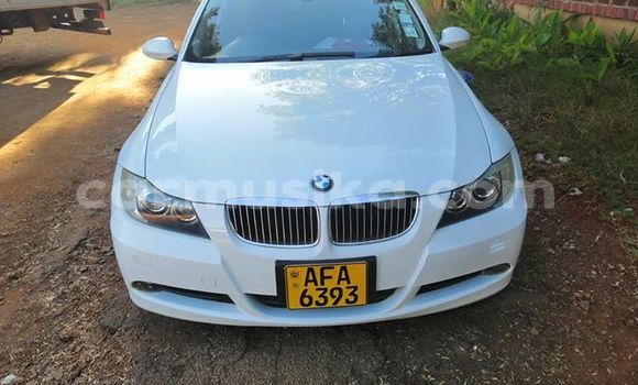 Acheter Occasion Voiture BMW 3–Series Blanc à Harare, Harare Acheter Occasion Voiture BMW 3–Series Blanc à Harare, Harare