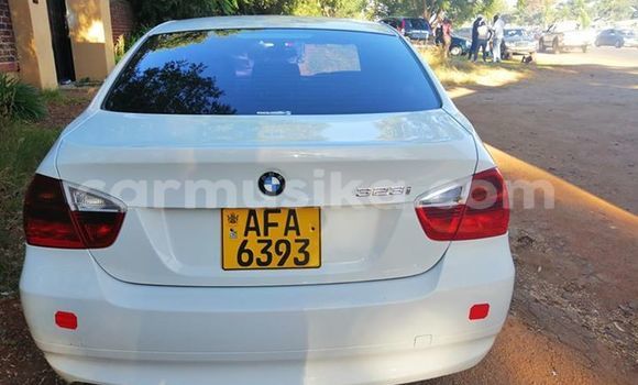Acheter Occasion Voiture BMW 3–Series Blanc à Harare, Harare Acheter Occasion Voiture BMW 3–Series Blanc à Harare, Harare