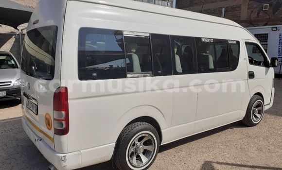 Tenga Tsaru Toyota bB Chena Mota in Harare in Harare Tenga Tsaru Toyota bB Chena Mota in Harare in Harare