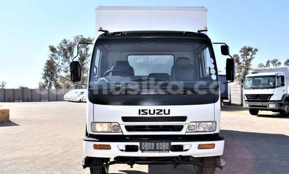 Acheter Occasion Utilitaire Isuzu FTR 850 Blanc à Beitbridge, Matabeleland South Acheter Occasion Utilitaire Isuzu FTR 850 Blanc à Beitbridge, Matabeleland South