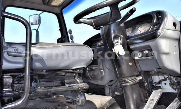 Acheter Occasion Utilitaire Isuzu FTR 850 Blanc à Beitbridge, Matabeleland South Acheter Occasion Utilitaire Isuzu FTR 850 Blanc à Beitbridge, Matabeleland South