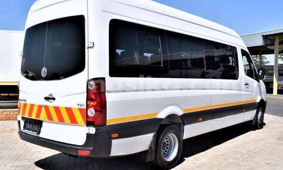 Acheter Occasion Voiture Volkswagen Caravelle Blanc à Beitbridge, Matabeleland South Acheter Occasion Voiture Volkswagen Caravelle Blanc à Beitbridge, Matabeleland South