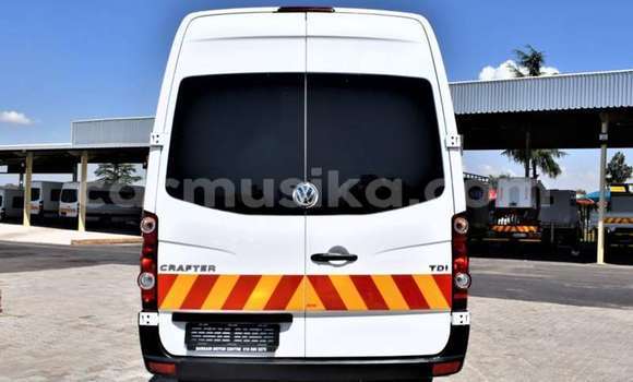 Acheter Occasion Voiture Volkswagen Caravelle Blanc à Beitbridge, Matabeleland South Acheter Occasion Voiture Volkswagen Caravelle Blanc à Beitbridge, Matabeleland South