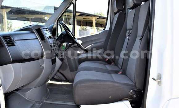 Acheter Occasion Voiture Volkswagen Caravelle Blanc à Beitbridge, Matabeleland South Acheter Occasion Voiture Volkswagen Caravelle Blanc à Beitbridge, Matabeleland South