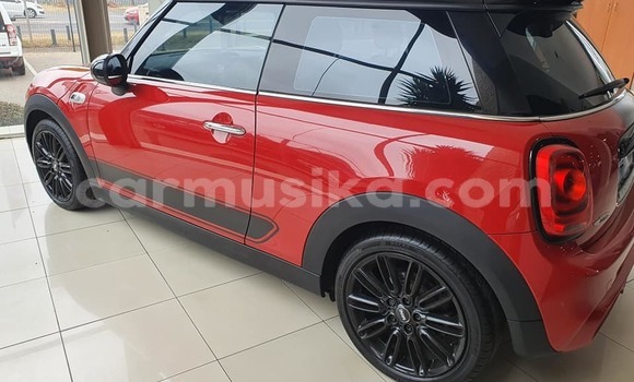 Tenga Tsaru MINI Cooper Tsvuku Mota in Beitbridge in Matabeleland South Tenga Tsaru MINI Cooper Tsvuku Mota in Beitbridge in Matabeleland South