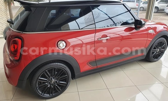 Tenga Tsaru MINI Cooper Tsvuku Mota in Beitbridge in Matabeleland South Tenga Tsaru MINI Cooper Tsvuku Mota in Beitbridge in Matabeleland South