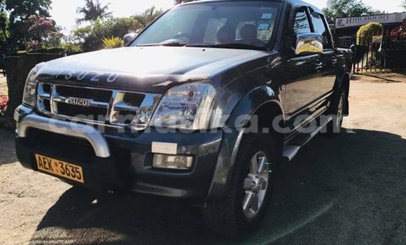 Nunua Ilio tumika Isuzu KB Nyingine Gari ndani ya Harare nchini Harare