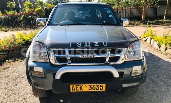 Tenga Tsaru Isuzu KB Zvimwe Mota in Harare in Harare Tenga Tsaru Isuzu KB Zvimwe Mota in Harare in Harare