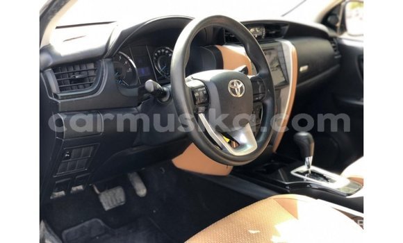Buy Import Toyota Fortuner White Car in Import - Dubai in Harare Buy Import Toyota Fortuner White Car in Import - Dubai in Harare