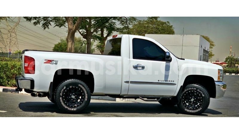 Big with watermark chevrolet silverado harare import dubai 16649