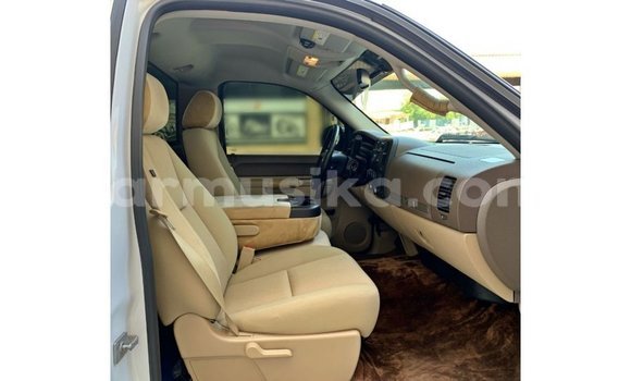 Buy Import Chevrolet Silverado White Car in Import - Dubai in Harare Buy Import Chevrolet Silverado White Car in Import - Dubai in Harare