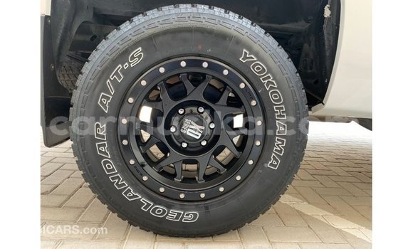 Buy Import Chevrolet Silverado White Car in Import - Dubai in Harare Buy Import Chevrolet Silverado White Car in Import - Dubai in Harare