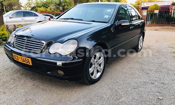 Tenga Tsaru Mercedes‒Benz C–Class Nhema Mota in Harare in Harare Tenga Tsaru Mercedes‒Benz C–Class Nhema Mota in Harare in Harare