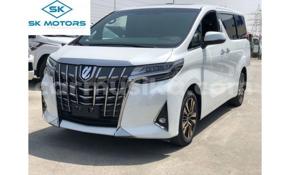 Nunua Imported Toyota Alphard Nyeupe Gari ndani ya Import - Dubai nchini Harare