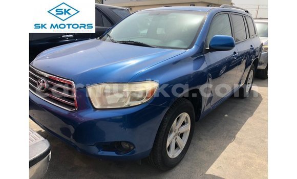 Buy Import Toyota Highlander Blue Car in Import - Dubai in Harare