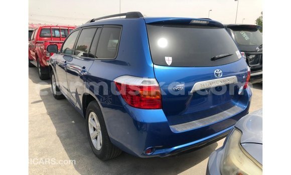 Buy Import Toyota Highlander Blue Car in Import - Dubai in Harare Buy Import Toyota Highlander Blue Car in Import - Dubai in Harare