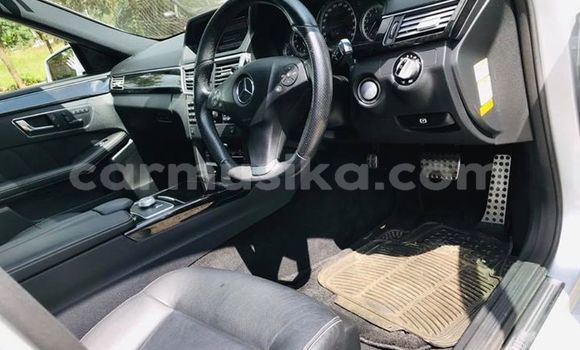 Tenga Tsaru Mercedes‒Benz E–Class Sirivha Mota in Harare in Harare Tenga Tsaru Mercedes‒Benz E–Class Sirivha Mota in Harare in Harare