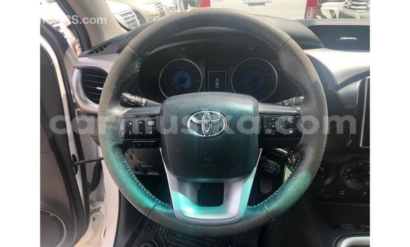 Tenga Imported Toyota Hilux Chena Mota in Import - Dubai in Harare Tenga Imported Toyota Hilux Chena Mota in Import - Dubai in Harare