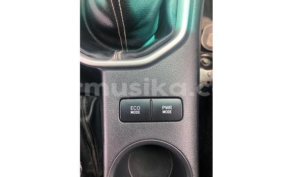 Tenga Imported Toyota Hilux Chena Mota in Import - Dubai in Harare Tenga Imported Toyota Hilux Chena Mota in Import - Dubai in Harare