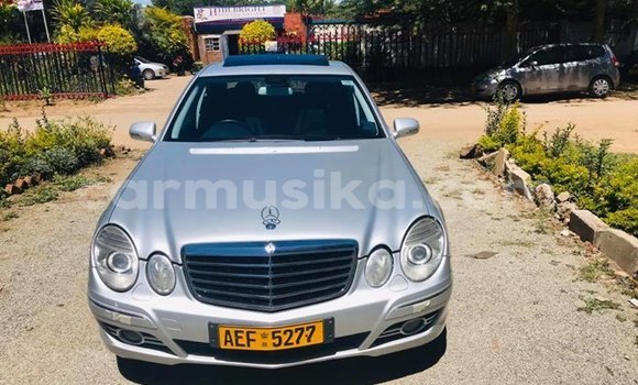 Tenga Tsaru Mercedes‒Benz E–Class Sirivha Mota in Harare in Harare Tenga Tsaru Mercedes‒Benz E–Class Sirivha Mota in Harare in Harare