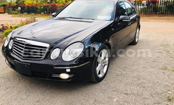 Tenga Tsaru Mercedes‒Benz E–Class Nhema Mota in Harare in Harare Tenga Tsaru Mercedes‒Benz E–Class Nhema Mota in Harare in Harare