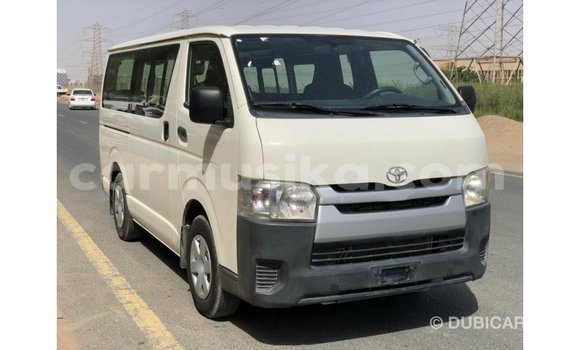 Buy Import Toyota Hiace White Car in Import - Dubai in Harare Buy Import Toyota Hiace White Car in Import - Dubai in Harare