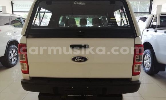 Acheter Occasion Voiture Ford Ranger Blanc à Beitbridge, Matabeleland South Acheter Occasion Voiture Ford Ranger Blanc à Beitbridge, Matabeleland South