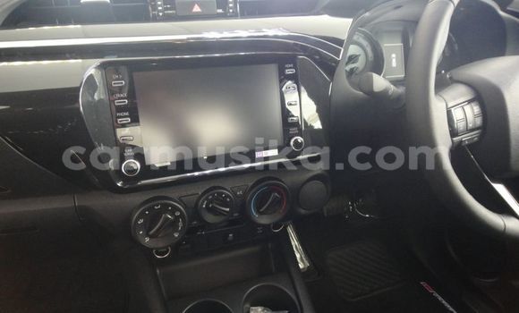 Acheter Occasion Voiture Toyota Hilux Blanc à Beitbridge, Matabeleland South Acheter Occasion Voiture Toyota Hilux Blanc à Beitbridge, Matabeleland South