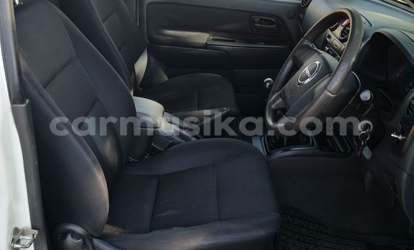 Nunua Ilio tumika Isuzu KB Nyeupe Gari ndani ya Beitbridge nchini Matabeleland Kusini Nunua Ilio tumika Isuzu KB Nyeupe Gari ndani ya Beitbridge nchini Matabeleland Kusini