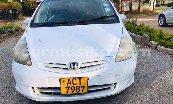 Tenga Tsaru Honda Fit Chena Mota in Harare in Harare Tenga Tsaru Honda Fit Chena Mota in Harare in Harare