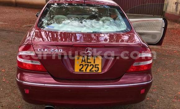 Tenga Tsaru Mercedes‒Benz CLK–Class Tsvuku Mota in Bulawayo in Bulawayo Tenga Tsaru Mercedes‒Benz CLK–Class Tsvuku Mota in Bulawayo in Bulawayo
